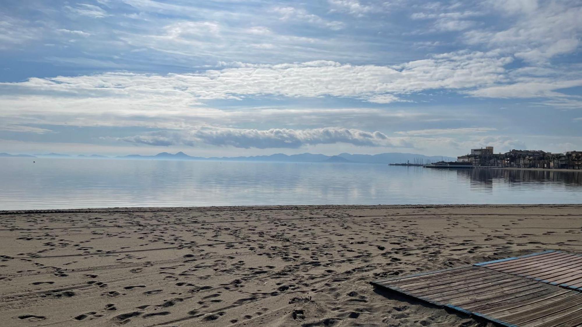 Charming Beachfront Apartment 木尔西亚 外观 照片