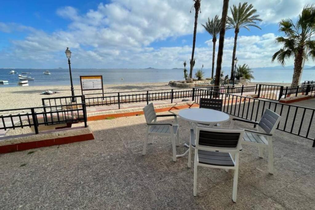 Charming Beachfront Apartment 木尔西亚 外观 照片